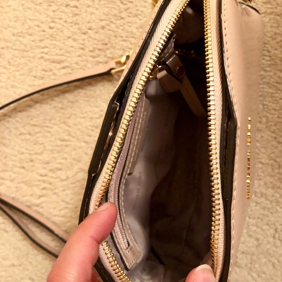 Michael Kors purse - Picture 4 of 6